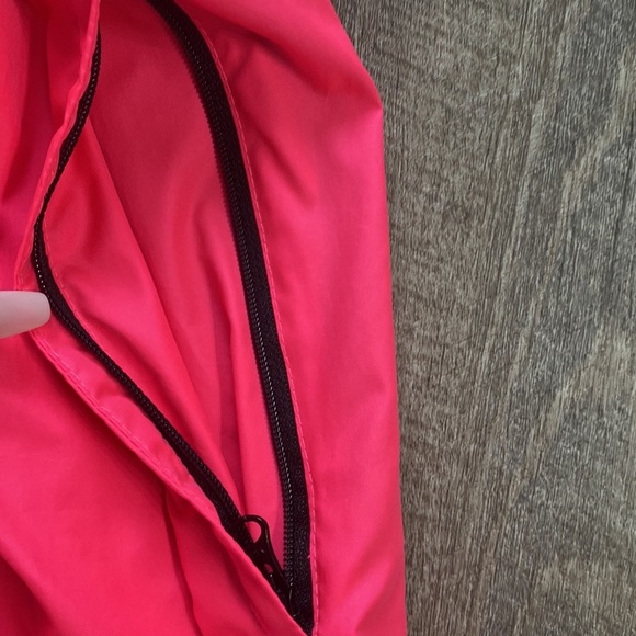 Nike x Atmos NRG Vintage Patchwork Track Pant
Pink/Hyper Jade - Picture 3 of 7